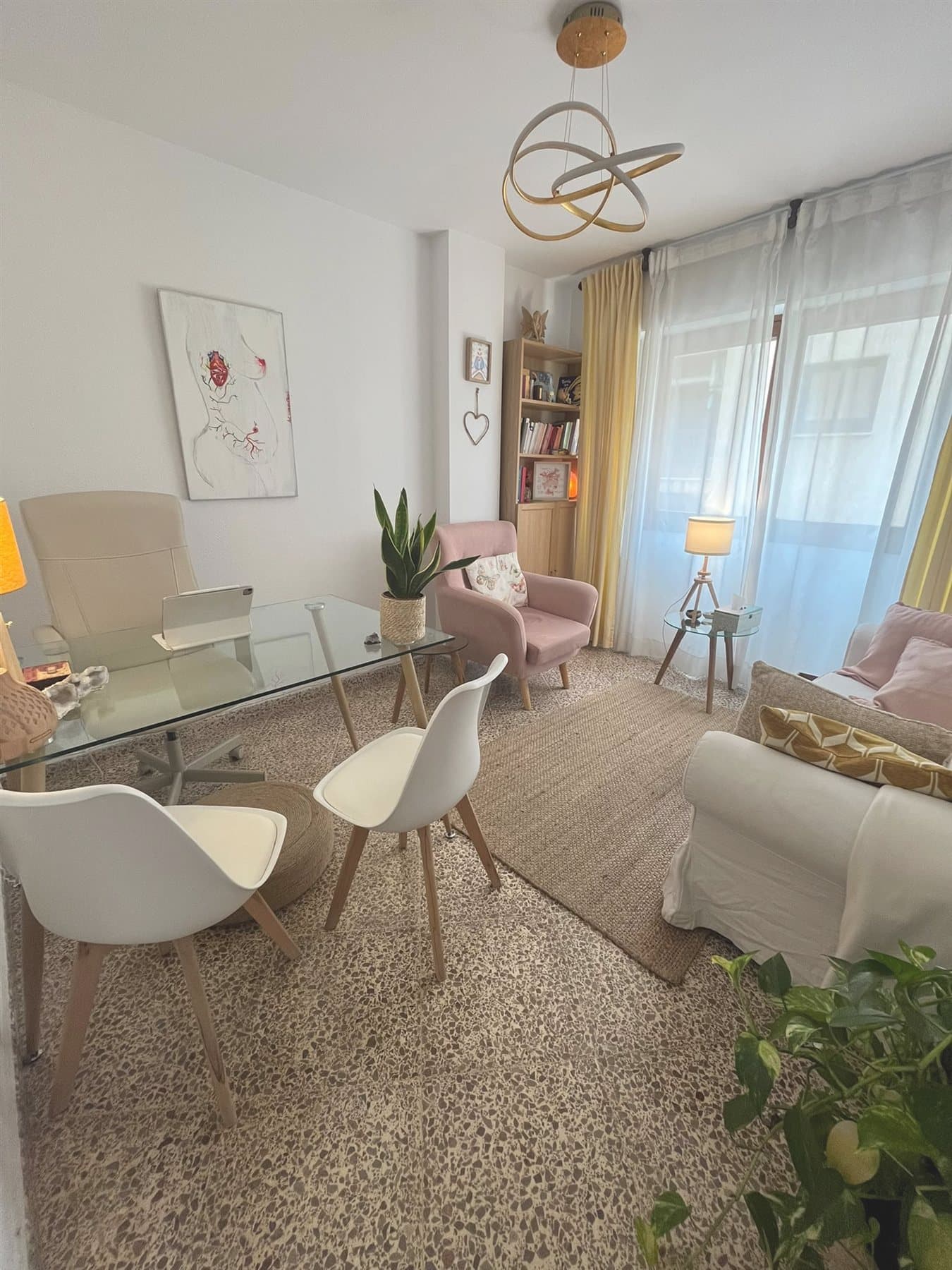 Espacio de terapia del Centro de Psicología y Salud Integral Charo Moragues